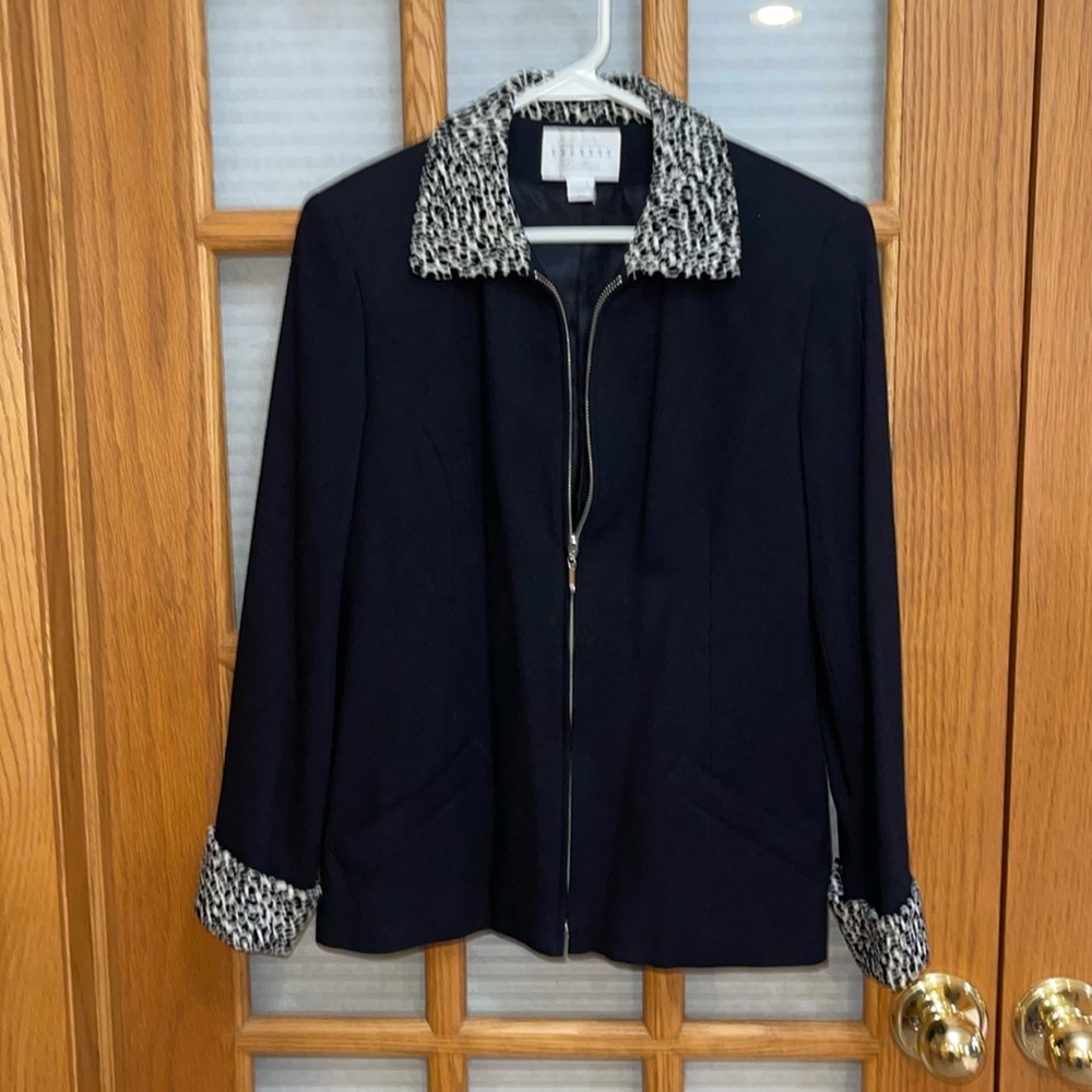 EUC EXPRESS 3/4 Leopard Accented Black Jacket